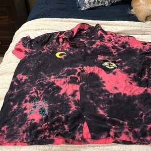 Men Mickey button down shirt !